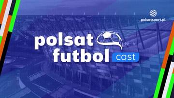 Logo programu Polsat Futbol Cast na tle stadionu piłkarskiego, z tekstem "Polska nie zagra na mundialu - co dalej?"