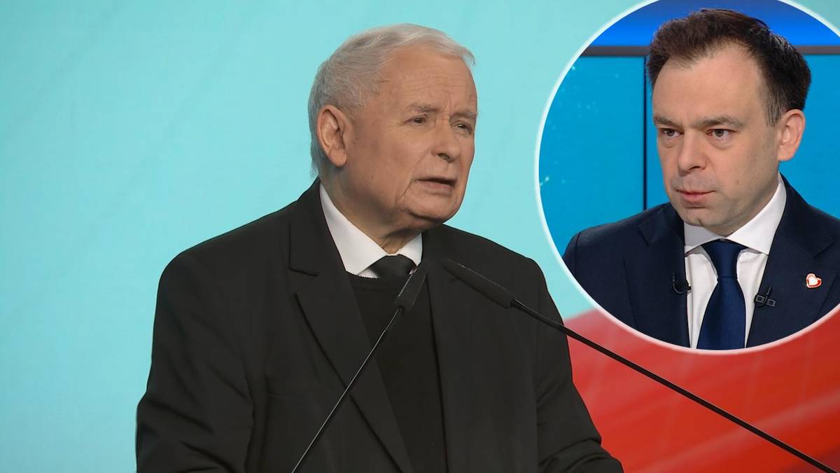 Dwa portrety polityk&oacute;w. Po lewej Jarosław Kaczyński m&oacute;wiący do mikrofonu w czarnym garniturze. Po prawej Andrzej Domański w okręgu.
