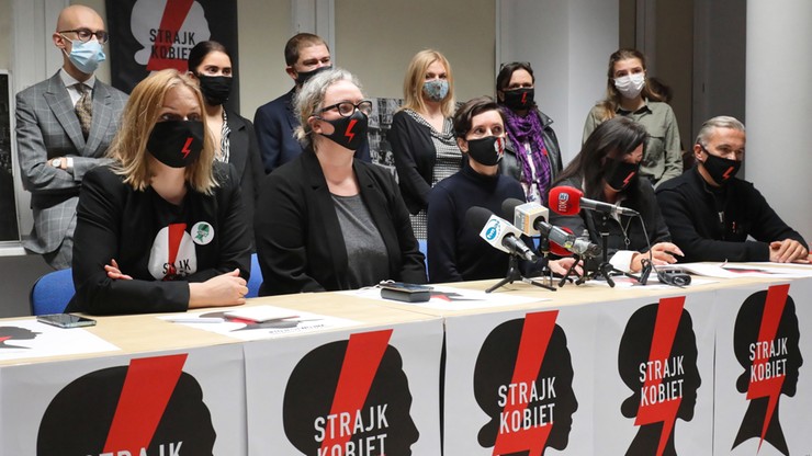 Strajk Kobiet ogłosił skład Rady Konsultacyjnej. Znamy listę postulatów