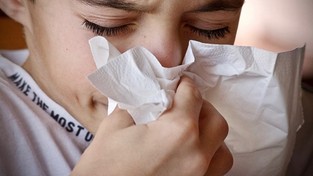 19.02.2020 07:00 Sezon grypowy wkracza w apogeum. Zachorowało już 2,5 miliona Polaków. Niestety, są ofiary, zmarło dziecko