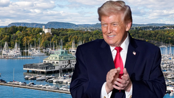 Donald Trump w garniturze i krawacie na tle portu jachtowego.