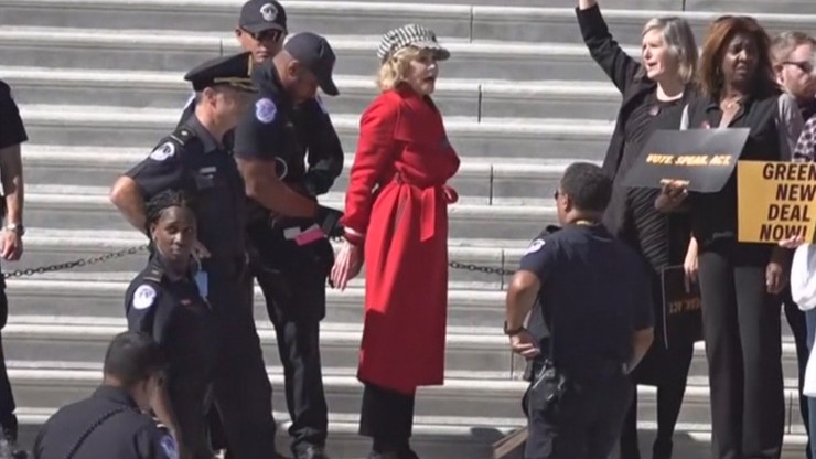 Jane Fonda zatrzymana przez policję