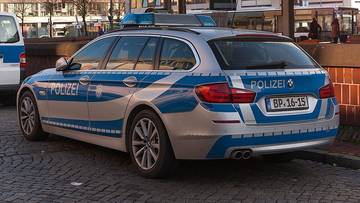 Matka zapomniała o dziecku i poszła do pracy. Tragedia w Niemczech