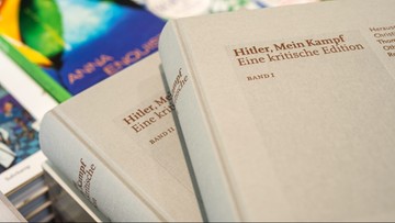 "Mein Kampf" bestsellerem w Niemczech. Nakład zniknął w trzy dni