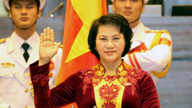 Kobieta po raz pierwszy na czele parlamentu w Wietnamie. Przysięgła "niezachwianą wierność ludowi"