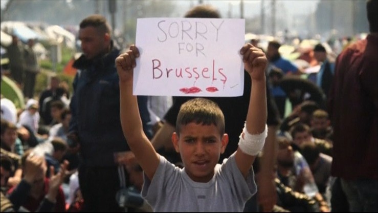 Zdjęcie małego uchodźcy podbija serca internautów
