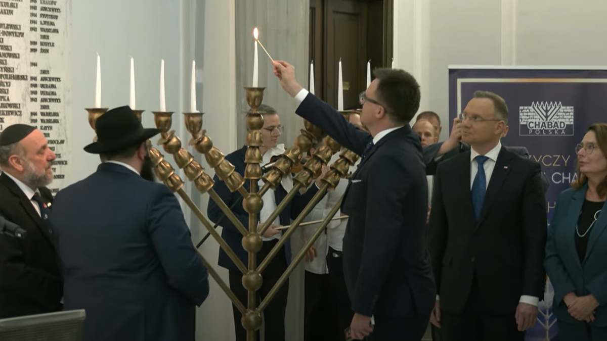 W Sejmie ponownie zapalono chanukowe świece. "To jest prawdziwa twarz Polski"