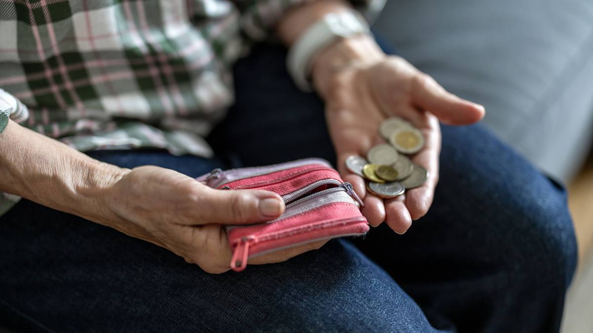 Stracił pracę przed emeryturą. ZUS wyliczył mu świadczenie