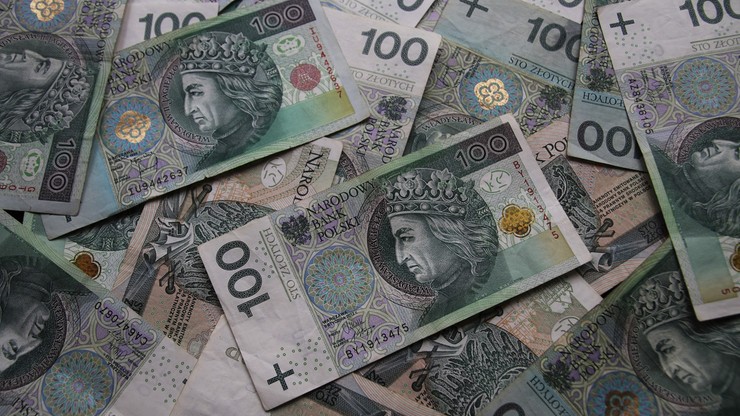 Liczba banknotów w Polsce podwoiła się w ciągu dekady