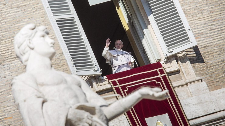 Papież: Kościół służy biednym, ale to nie opieka społeczna ani polityka