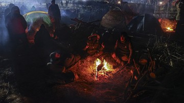 Kolejne instrukcje dla migrantów. "Okażcie cierpliwość, wytrzymajcie jeszcze tydzień"