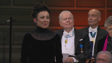 Olga Tokarczuk z literacką Nagrodą Nobla. Zobacz historyczny moment