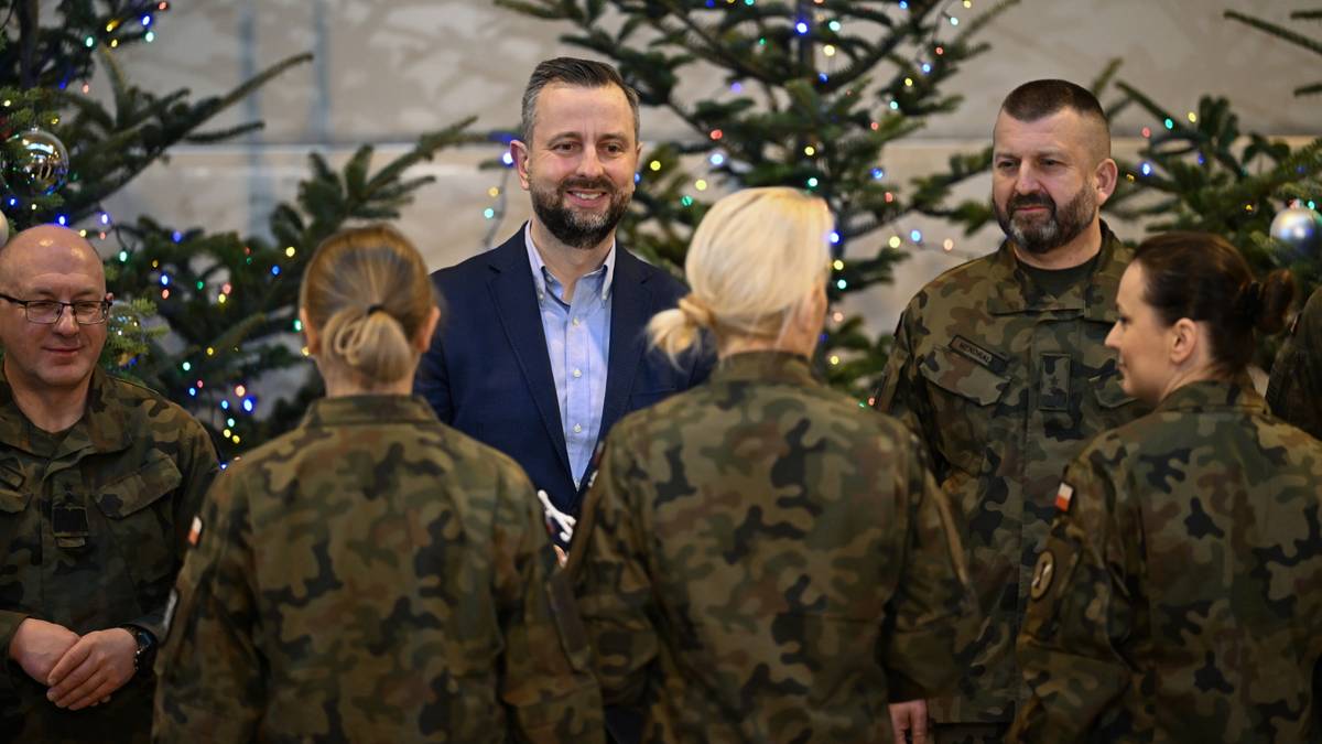 Prezydent i wicepremier spotkali się z żołnierzami w Wigilię. "Nie będziecie sami"