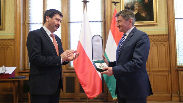 Kuchciński i Karczewski uhonorowani Wielkim Krzyżem Orderu Zasługi Węgier