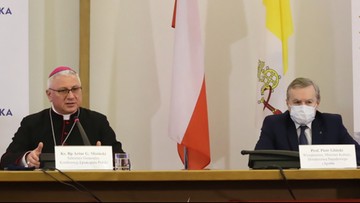 Biskup z koronawirusem. W piątek widział się z wicepremierem