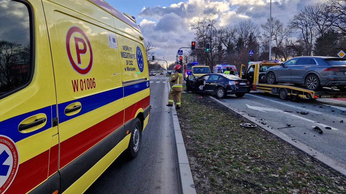 Warszawa: Tragiczny wypadek na Marywilskiej w Warszawie. Nie żyje mężczyzna