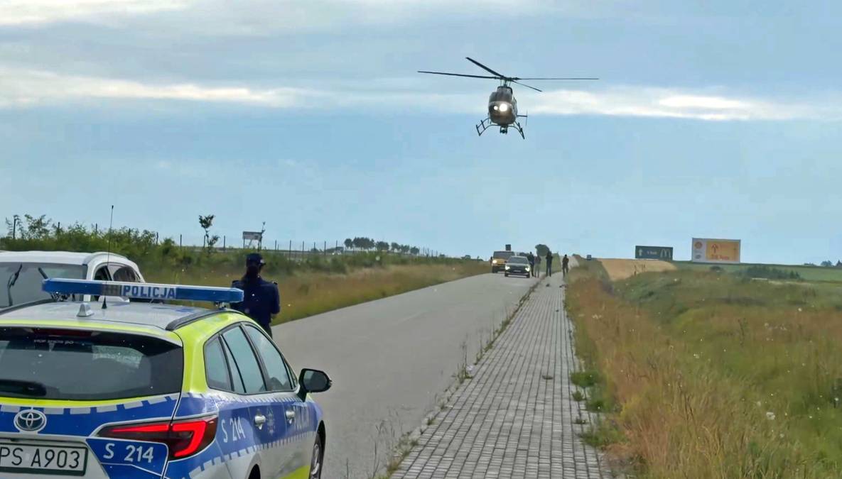 Rodzinna tragedia pod Jędrzejowem. Trwa obława za byłym policjantem