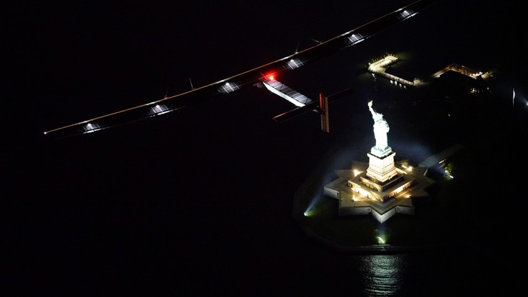Lot nad Symbolem Ameryki. Solar Impulse 2 minął Statuę Wolności