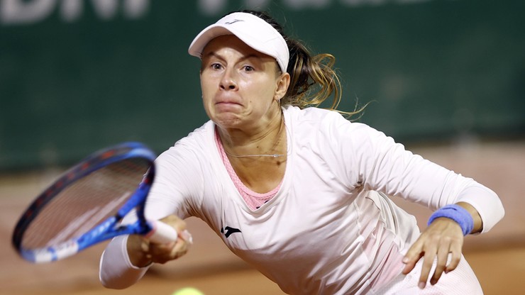 WTA w Madrycie: Magda Linettte przegrała z Saisai Zheng