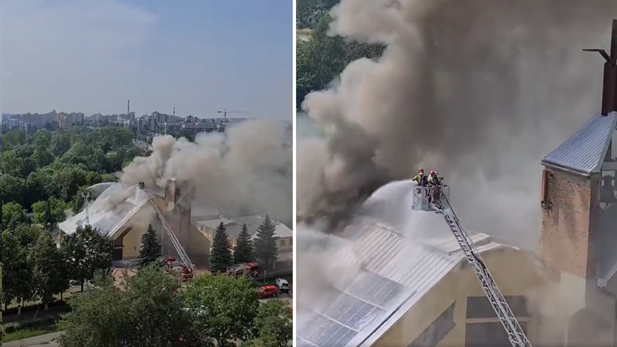 Sosnowiec: Pożar dachu kościoła. Na miejscu pracowało 20 zastępów straży pożarnej