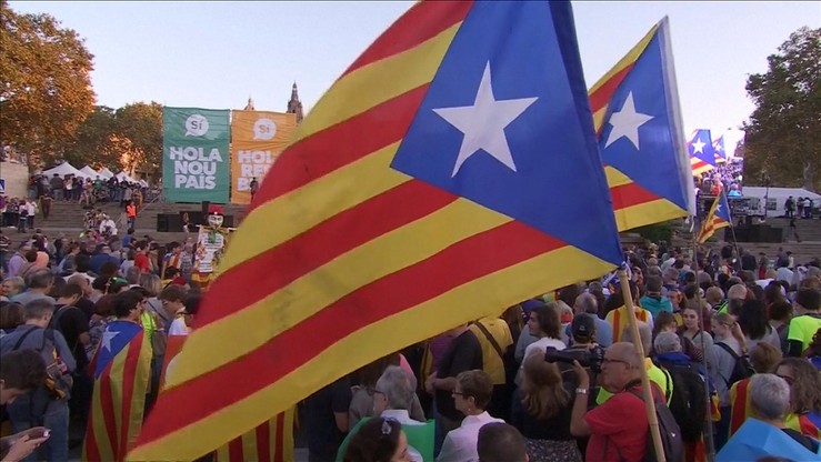 Minął termin ultimatum dla Katalonii. Hiszpański rząd chce zawiesić autonomię regionu