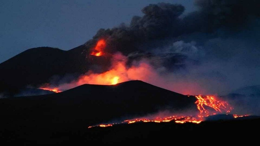 Fot. Facebook / Severe Weather Europe / @INGVvulcani.