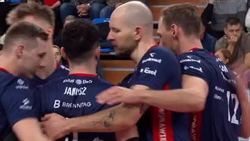 Stephen Boyer kontra Bartosz Kurek w meczu Asseco Resovia - ZAKSA Kędzierzyn-Koźle