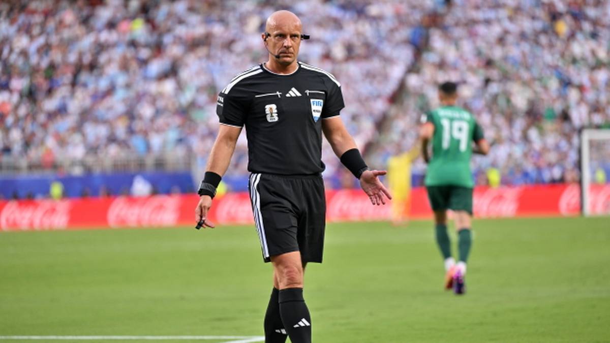 Burza wokół sędziego Szymona Marciniaka. Do FIFA wpłynęła oficjalna skarga