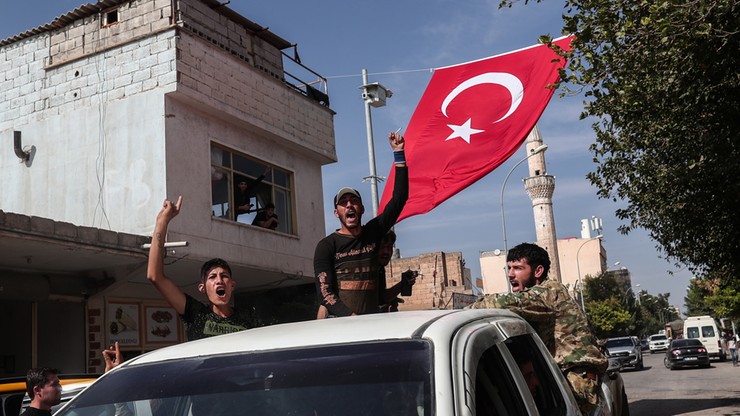 UE wzywa Turcję do zaprzestania działań w Syrii. Stolice same mają decydować o embargu