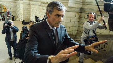 Francja: były minister ds. budżetu przed sądem za oszustwa podatkowe