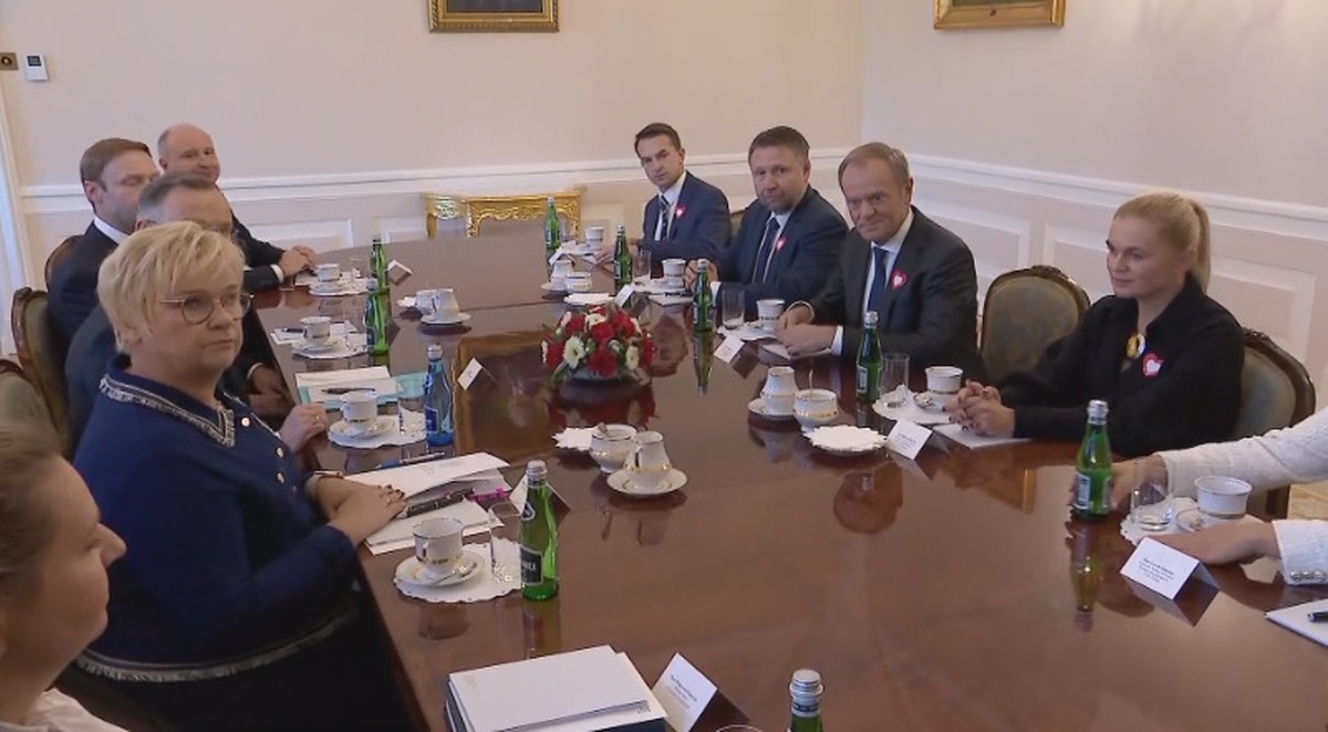 Ważą się losy polskiego rządu. Zakończyła się pierwsza tura spotkań w Pałacu Prezydenckim
