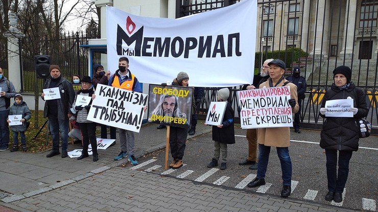 Możliwość zamknięcia Stowarzyszenia "Memoriał" w Rosji. Czterej prezydenci wydali oświadczenie