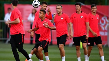 Polscy piłkarze po pierwszym treningu w Soczi. Glik i Kurzawa ćwiczyli indywidualnie