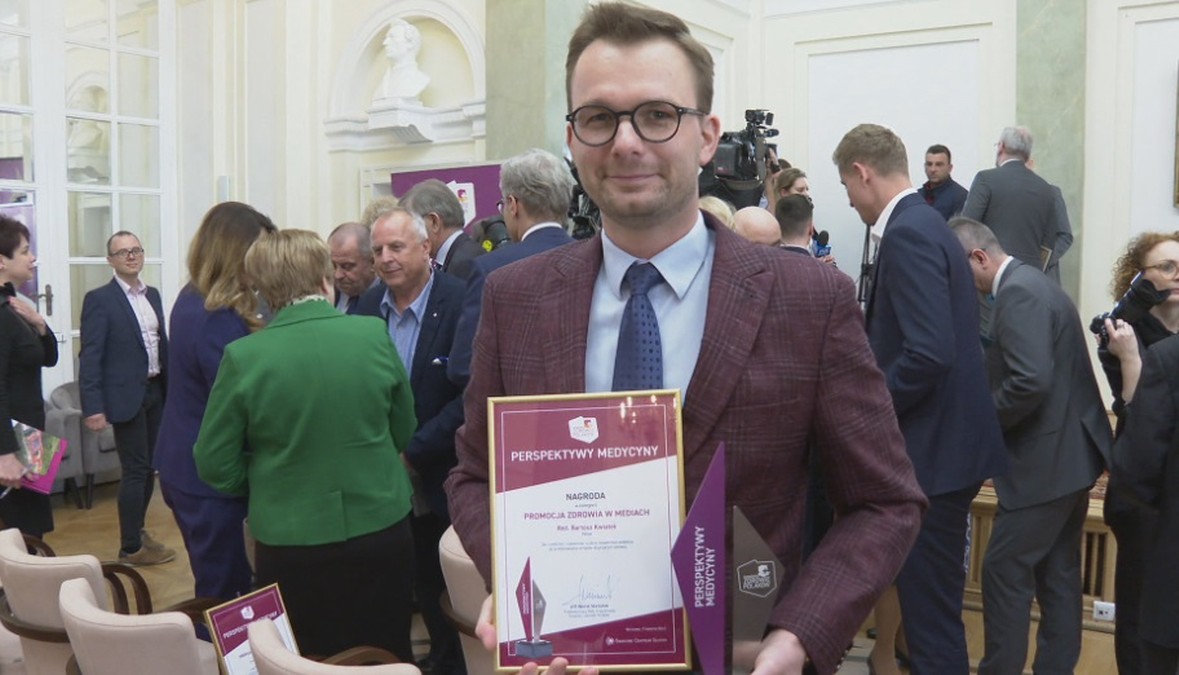 Dziennikarz Polsat News Bartosz Kwiatek nagrodzony w konkursie "Perspektywy medycyny"