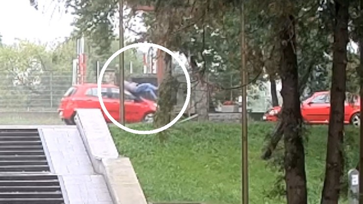 Lublin. Auto potrąciło mężczyznę na hulajnodze. 25-latek trafił do szpitala [WIDEO]