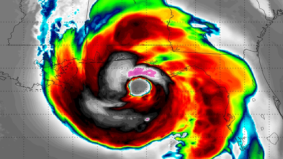 Zdjęcie satelitarne (w podczerwieni) huraganu Michael. Fot. Tropicaltidbits.com