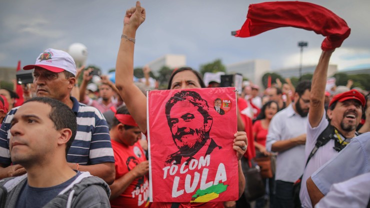 Brazylia podzielona ws. decyzji o uwięzieniu byłego prezydenta Luli. Sędzia wydał nakaz aresztowania