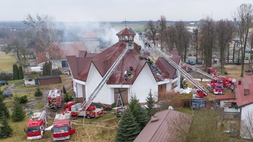 Opanowano pożar kościoła w Łodzi. Trwa dogaszanie ognia