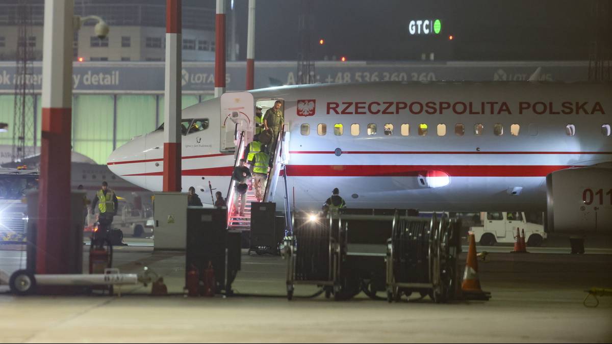 Ewakuacja Polaków. Kolejne samoloty wylądowały w Warszawie