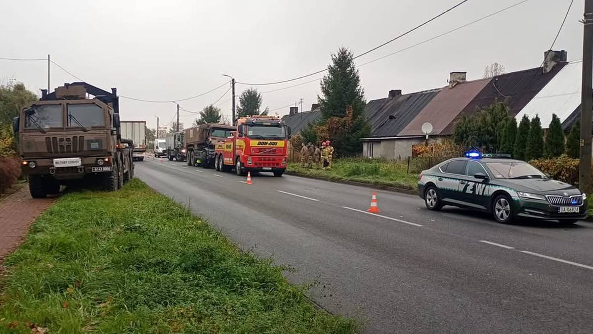 Zderzenie wojskowych ciężarówek. Nietypowy wypadek na Mazowszu