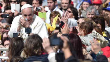 "Sueddeutsche Zeitung": papież mówi o miłości, ale odmawia jej gejom