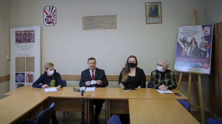 ZNP przygotował wniosek do MEiN. Chce odwołania małopolskiej kurator Barbary Nowak