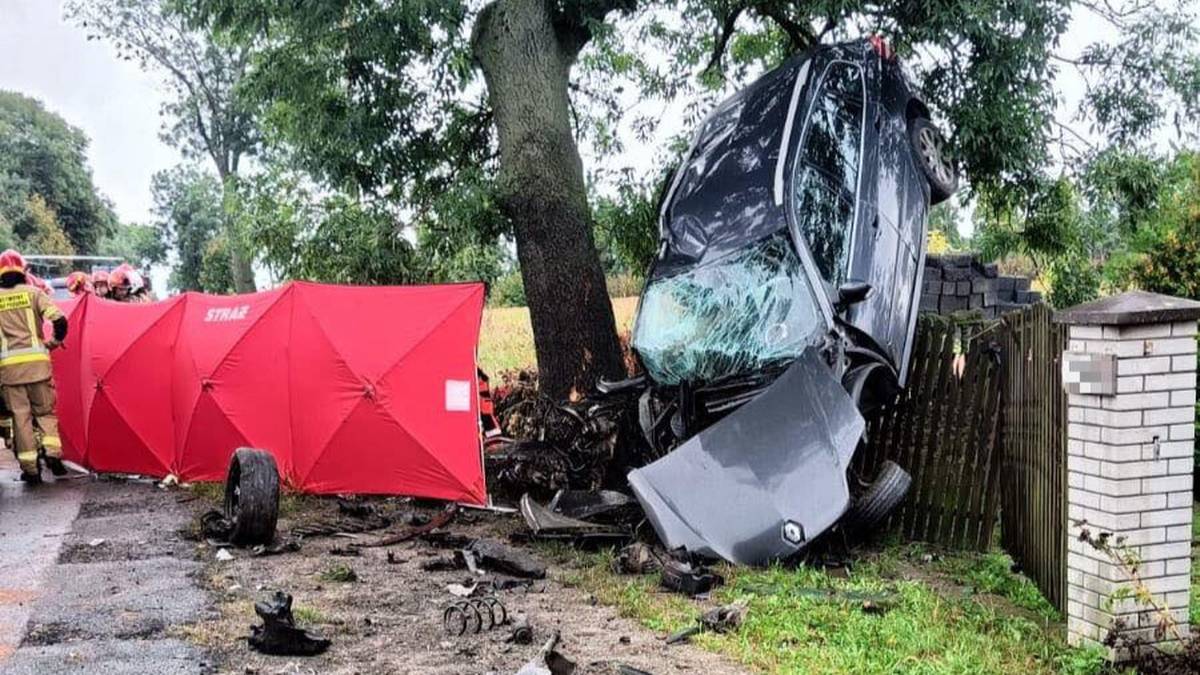 Śmiertelny wypadek na Śląsku. Nie żyje kierowca, lądował śmigłowiec LPR