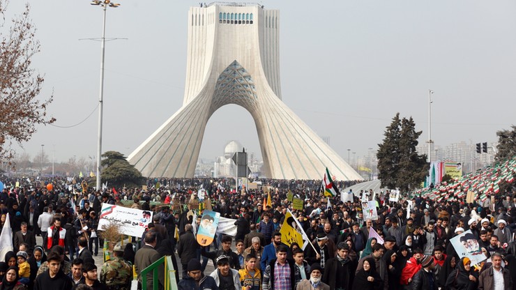 "Śmierć Ameryce". Miliony ludzi w Iranie świętowały 38. rocznicę rewolucji islamskiej