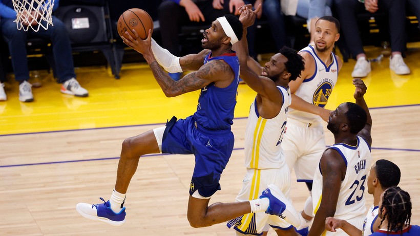 NBA: Nuggets pokonali Warriors i wciąż są w grze o awans