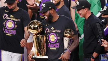 LeBron James z tytułem MVP finałów NBA