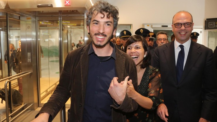 Przetrzymywany w Turcji włoski dziennikarz powrócił do kraju