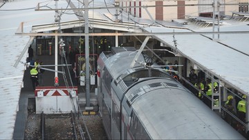 Hiszpania: pociąg wjechał w zaporę końcową na stacji. Rannych zostało 45 osób
