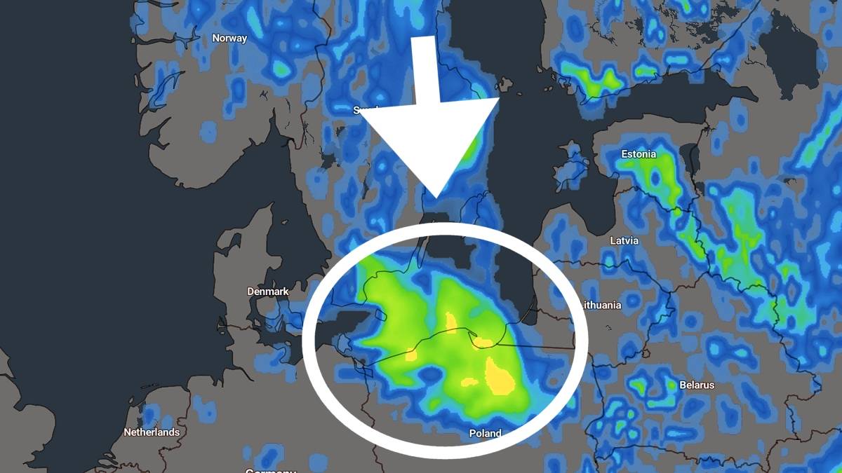 Układ niżowy wkracza nad północną Polskę. Fot. imweather.com
