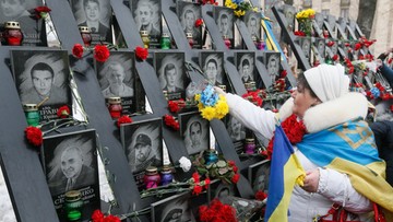 Ukraińcy uczcili pamięć ofiar walk na Majdanie. Trzecia rocznica dramatycznych wydarzeń